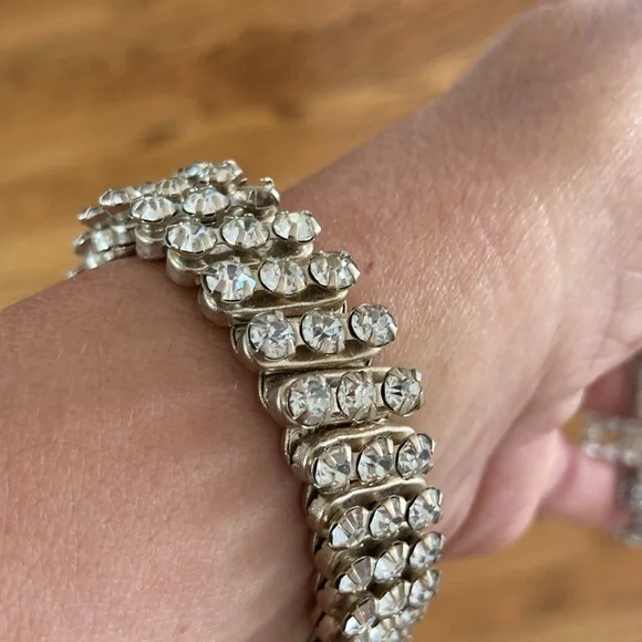 Vintage Rescue Perfect for Costumes - Picture 5 of 8